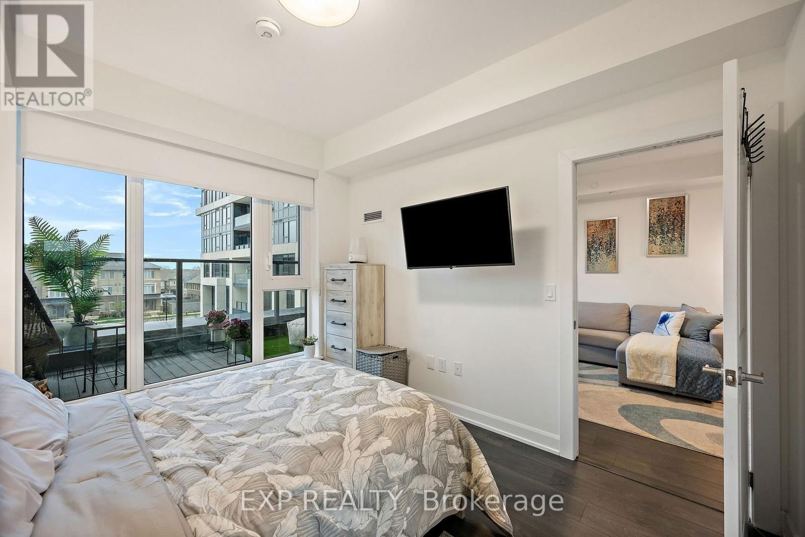327 - 3200 WILLIAM COLTSON AVENUE Image 15