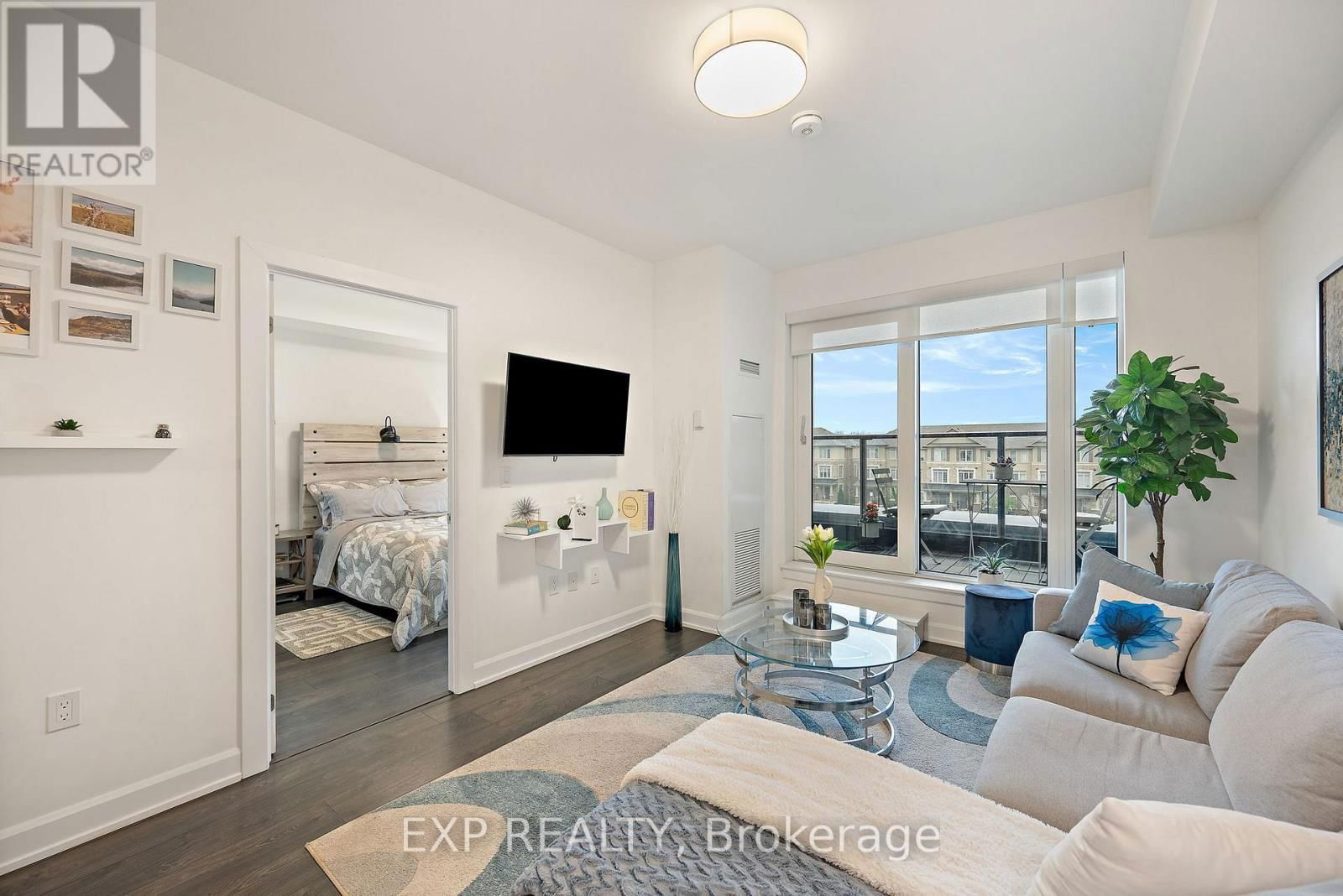 327 - 3200 WILLIAM COLTSON AVENUE Image 2