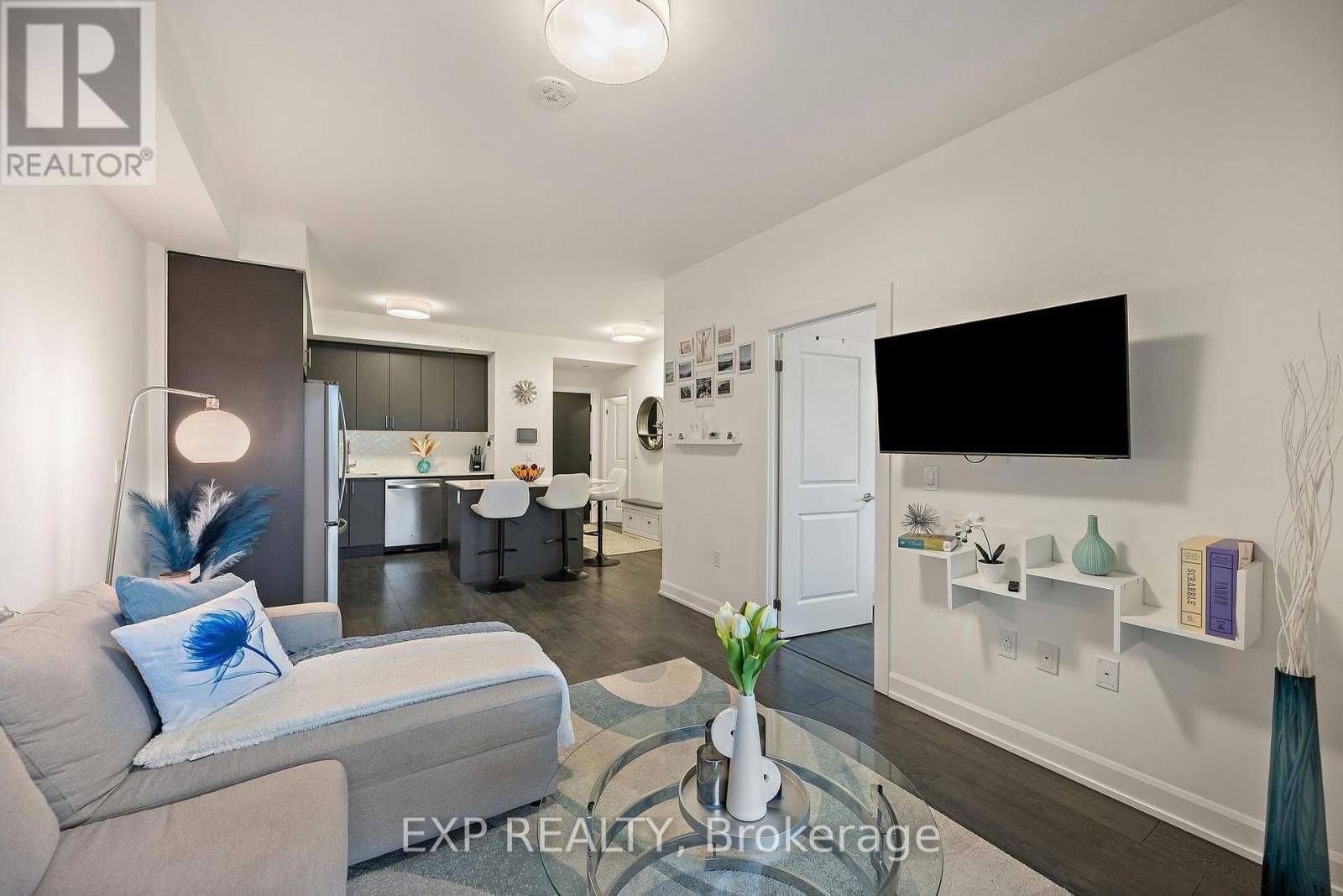 327 - 3200 WILLIAM COLTSON AVENUE Image 4