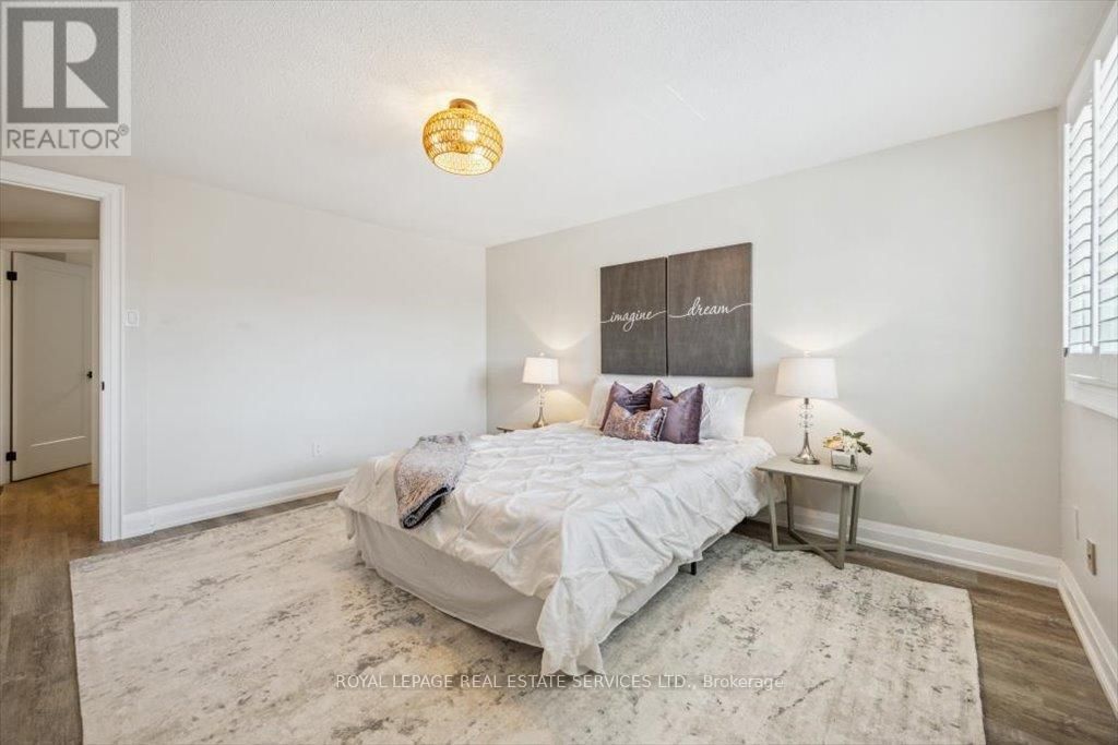 137 - 1520 LANCASTER DRIVE Image 14