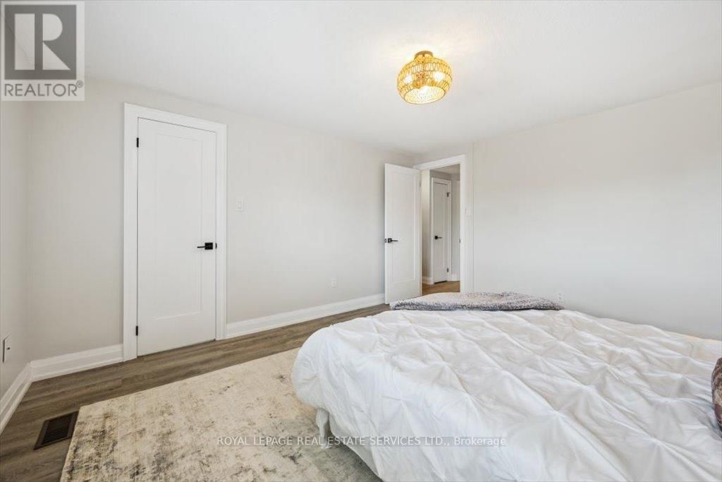 137 - 1520 LANCASTER DRIVE Image 15