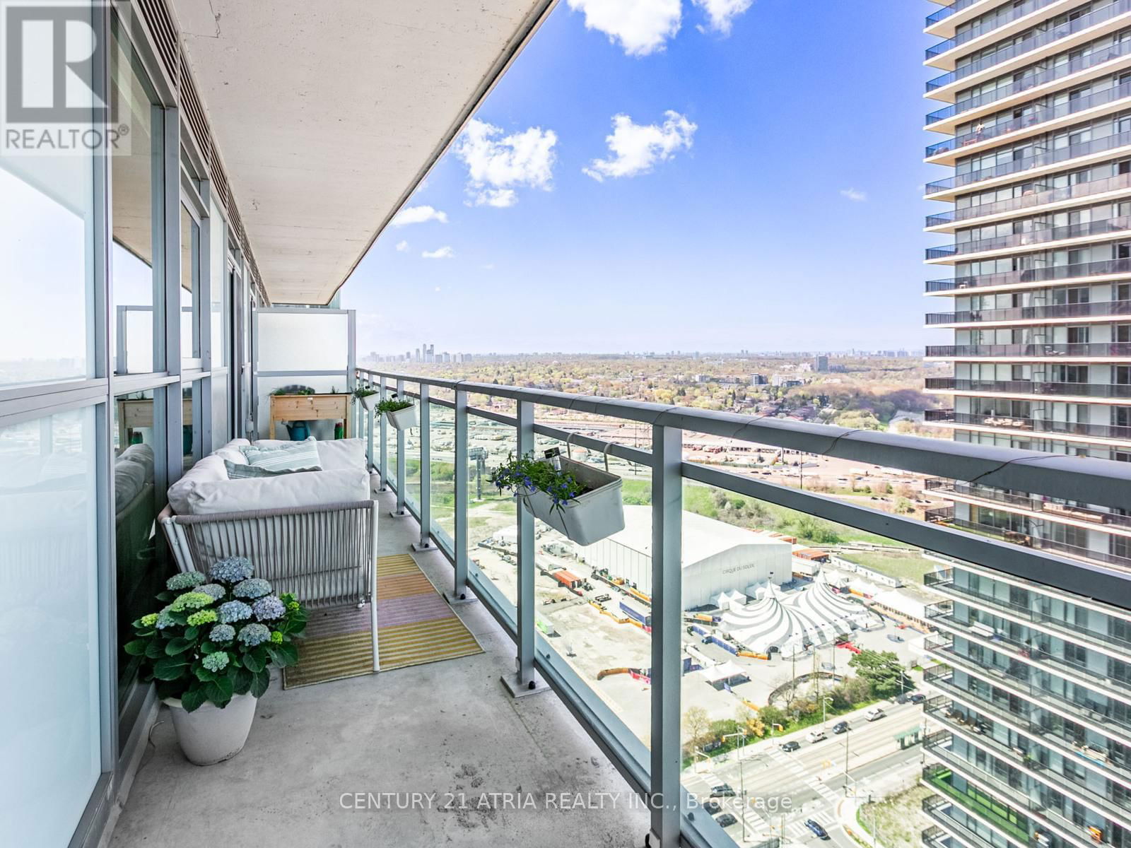 3208 - 33 SHORE BREEZE DRIVE Image 15