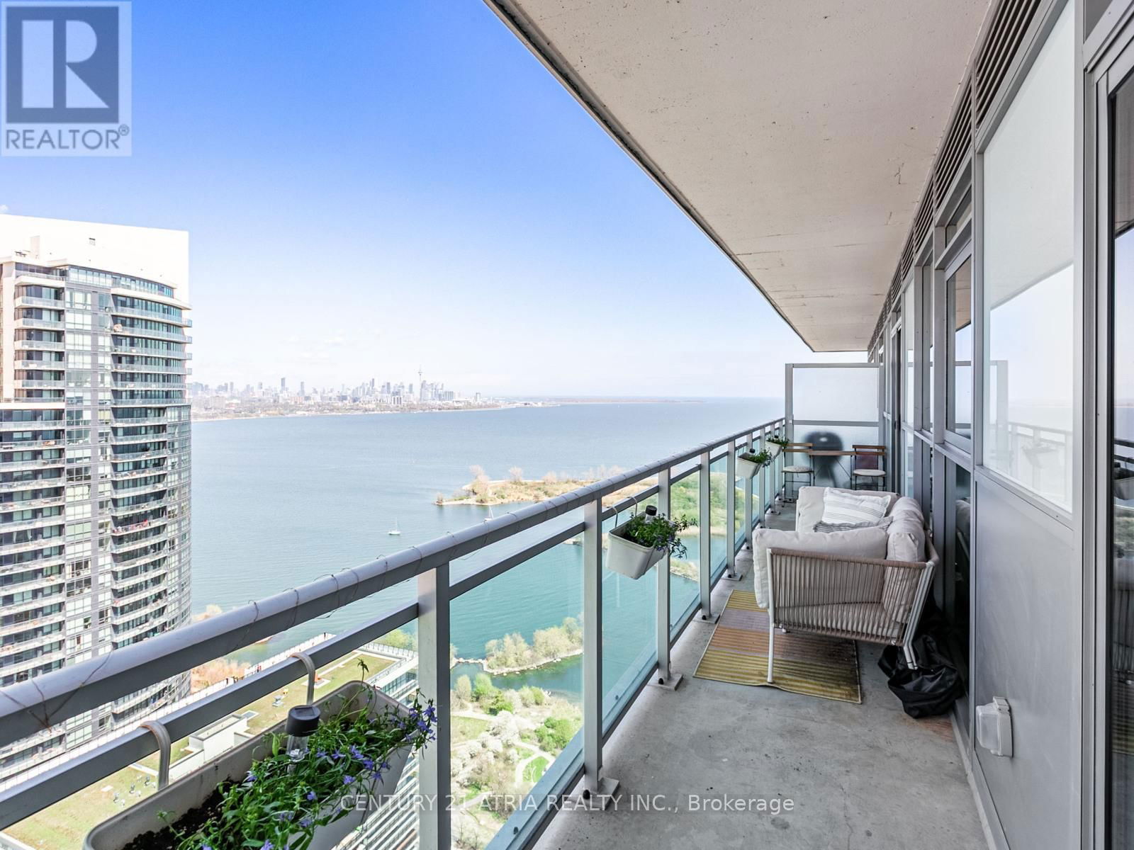 3208 - 33 SHORE BREEZE DRIVE Image 16