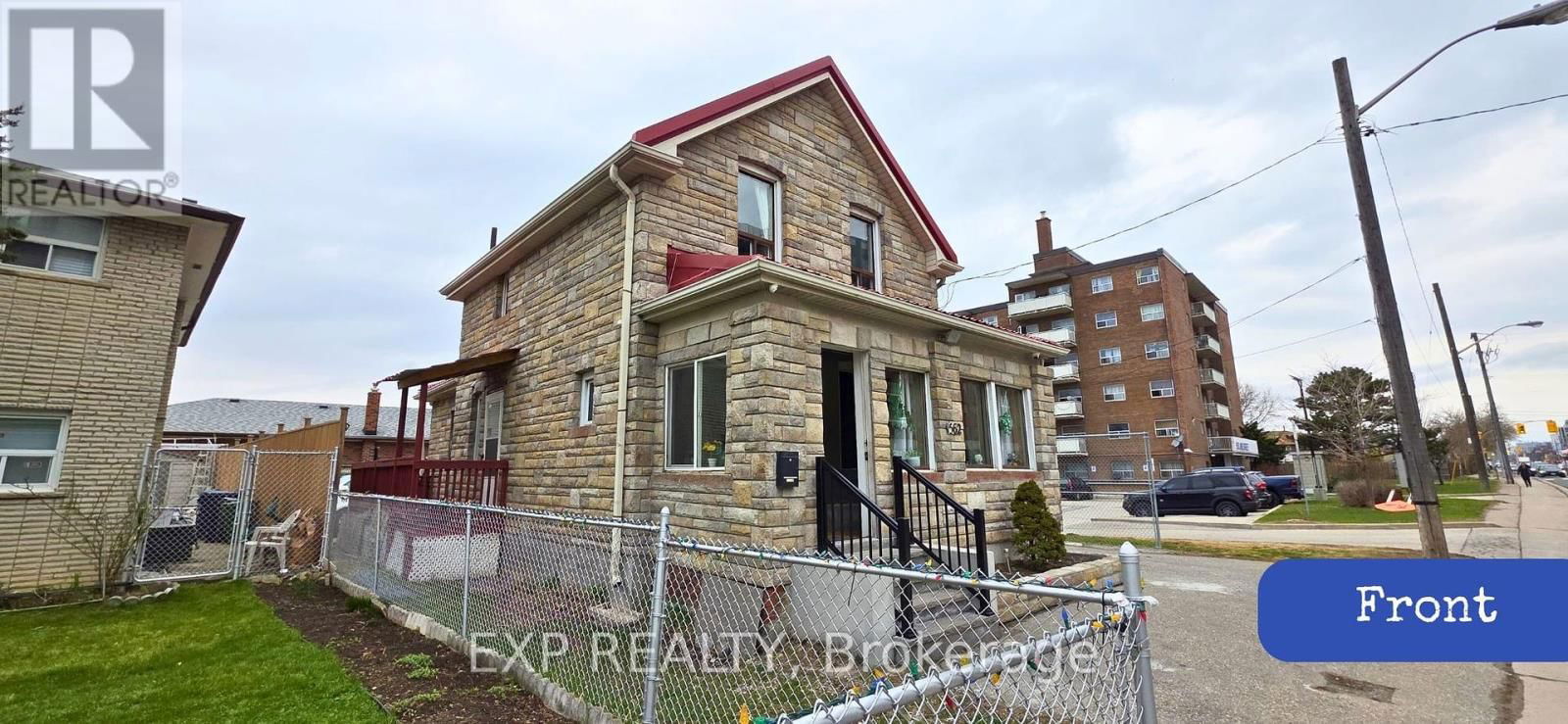 1562 JANE ST Image 10