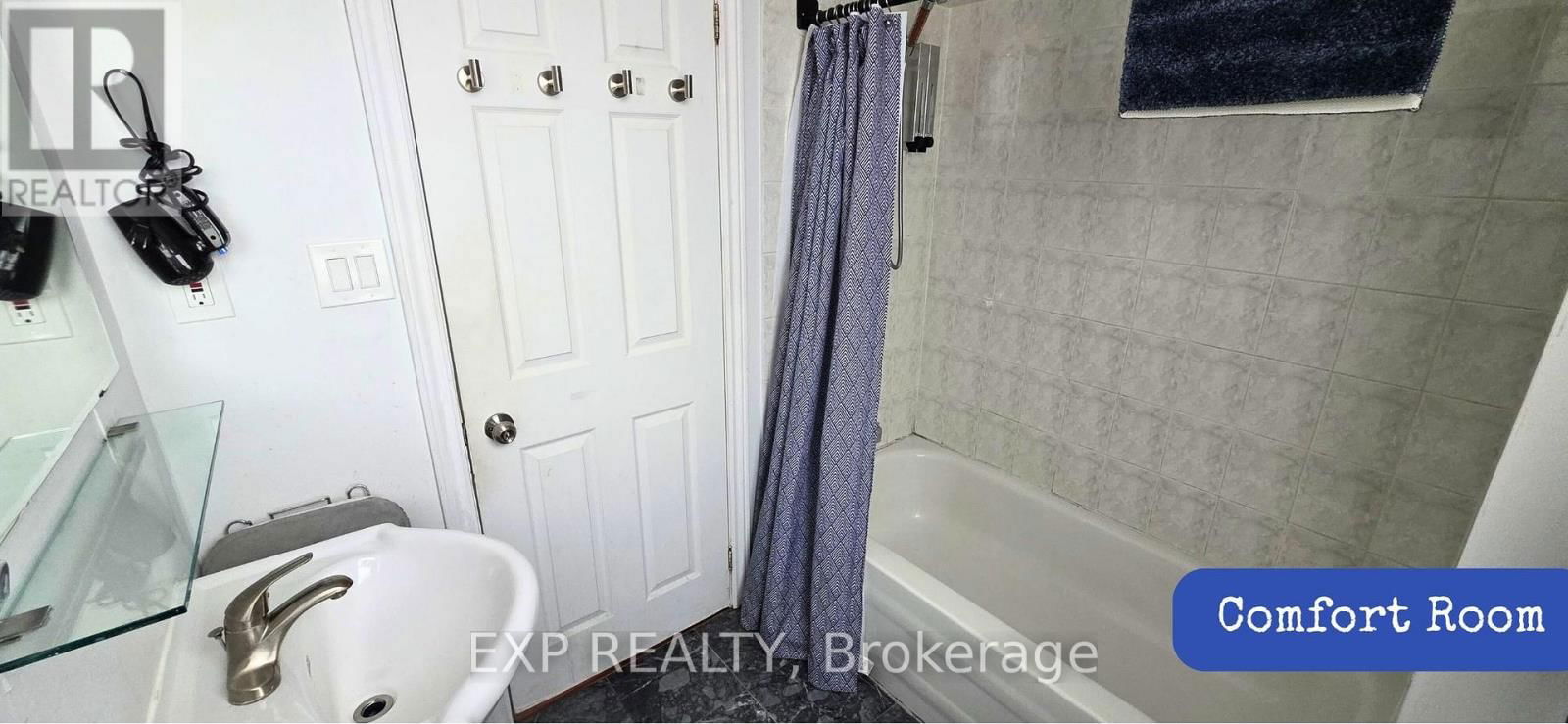 1562 JANE ST Image 25