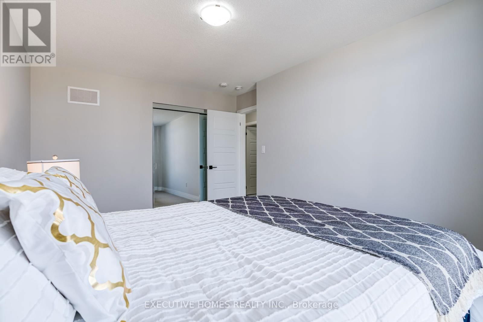 1586 SEVERN DRIVE Image 29