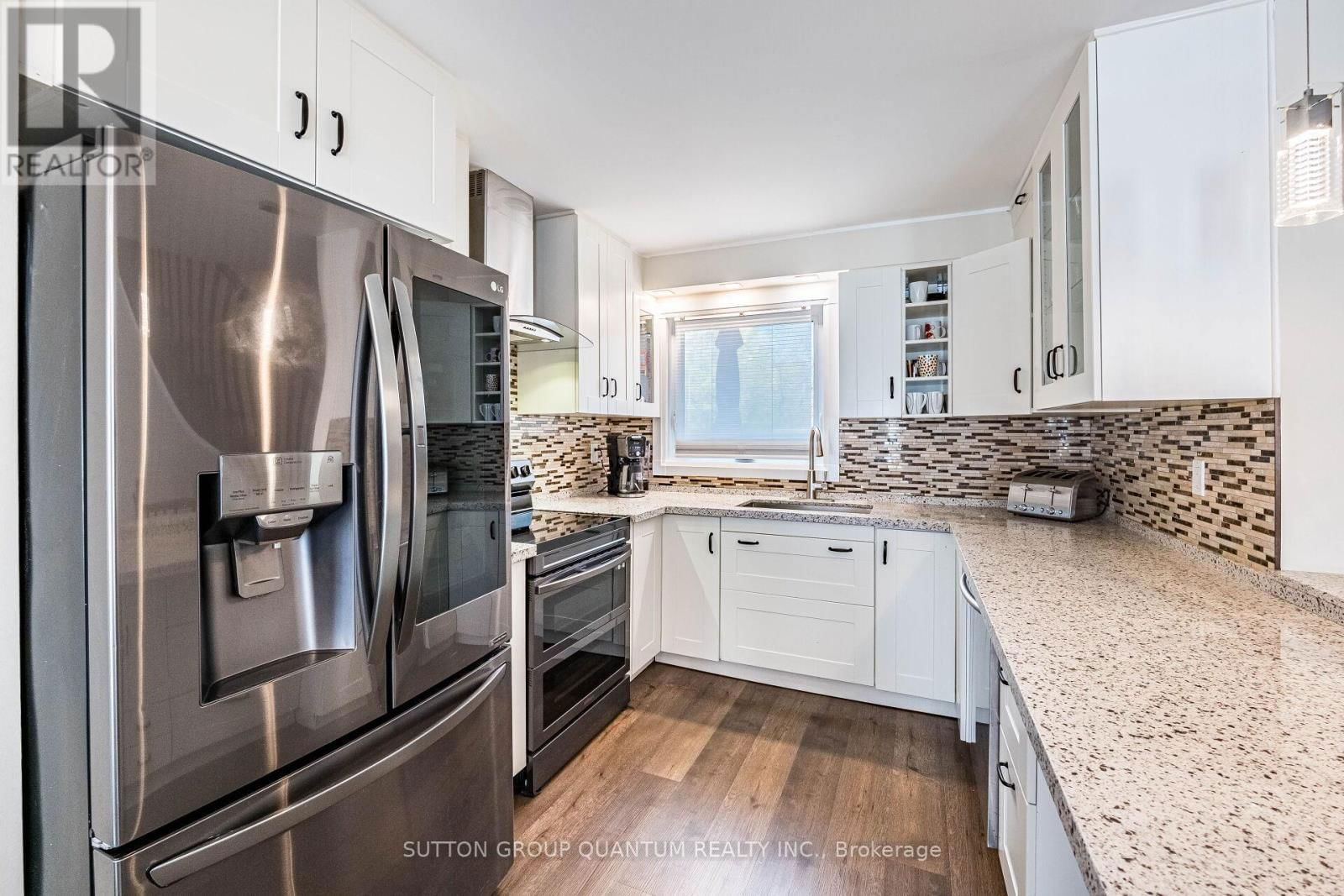 49 EMSLIE STREET Image 10