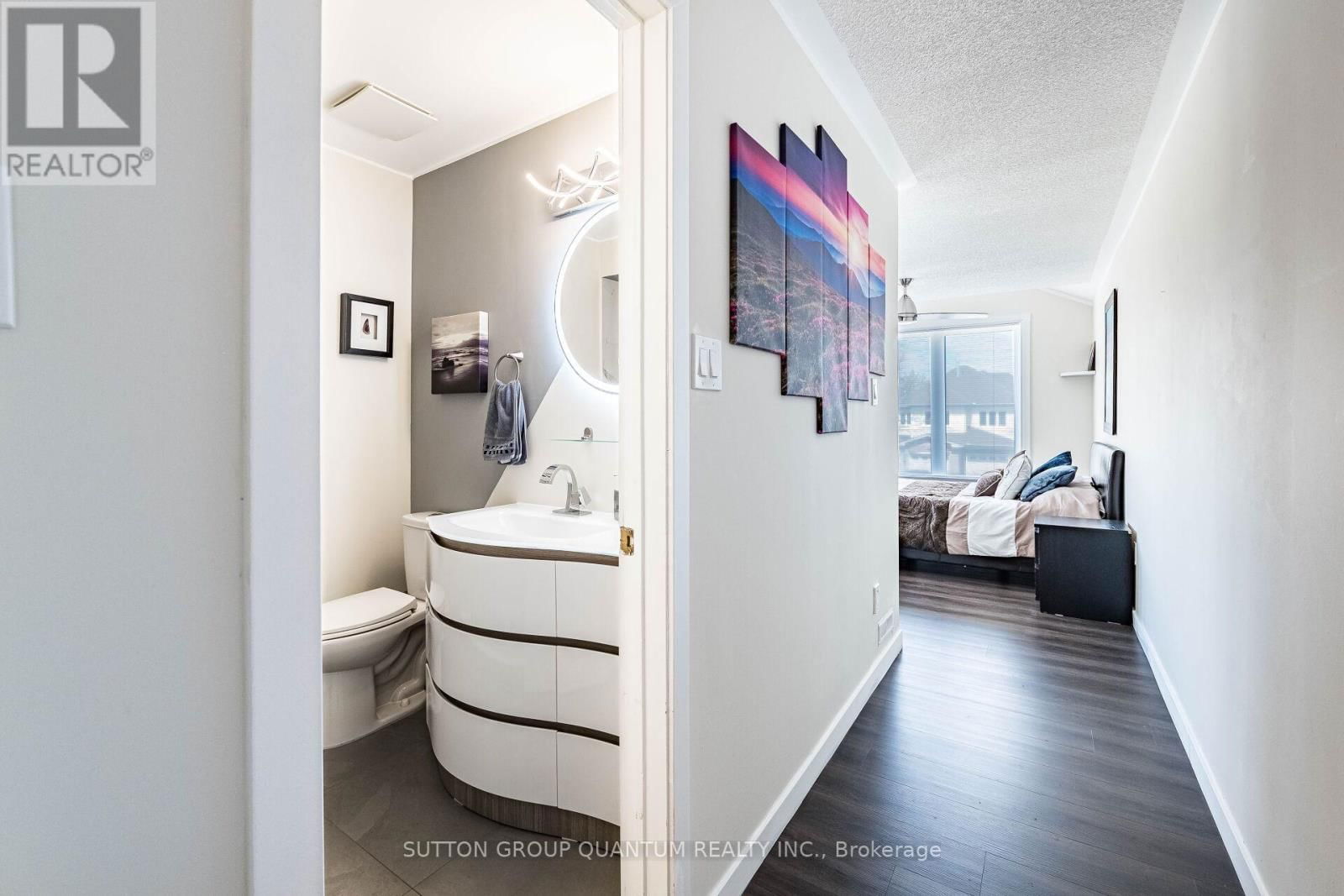 49 EMSLIE STREET Image 16