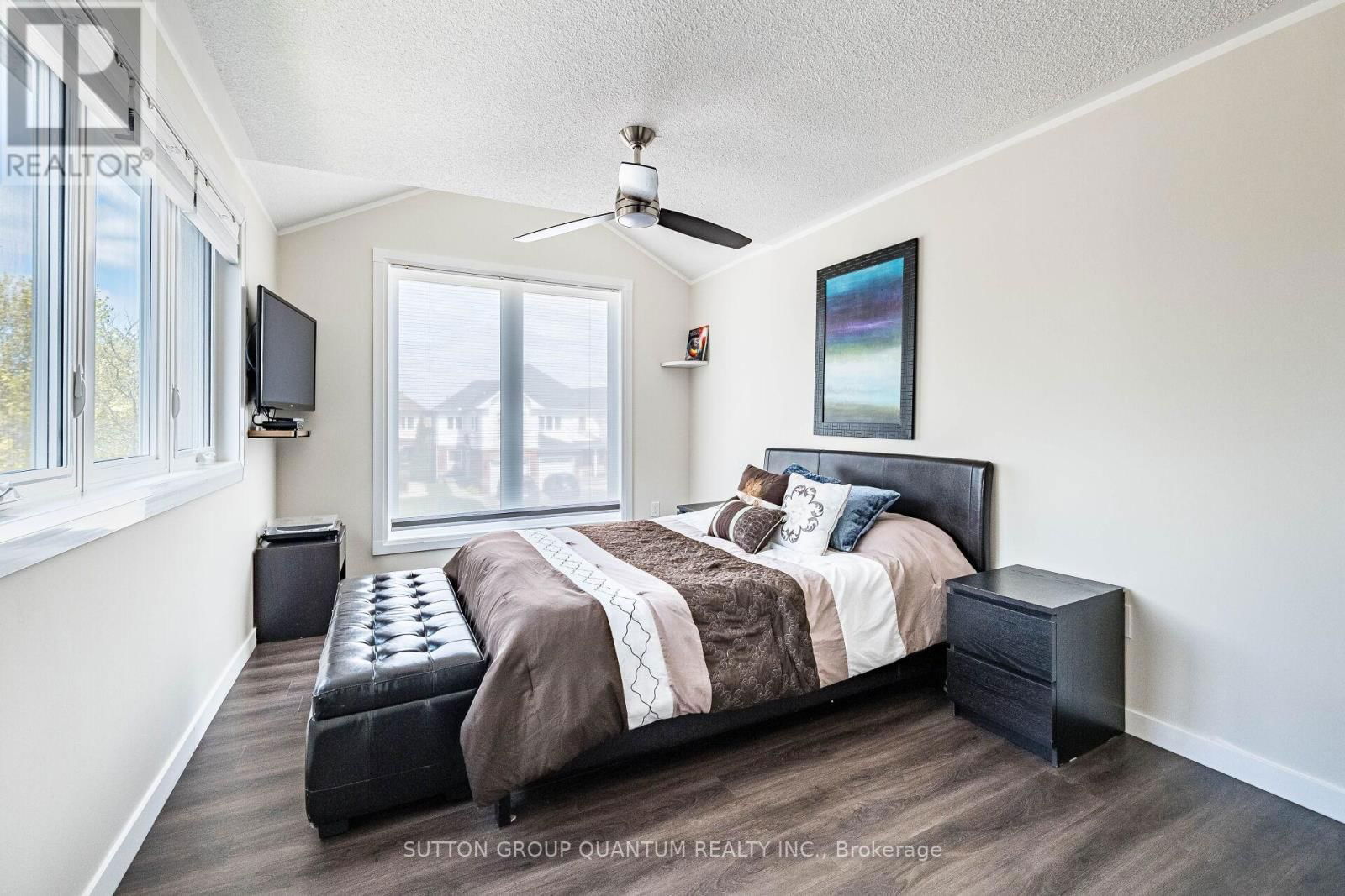 49 EMSLIE STREET Image 18