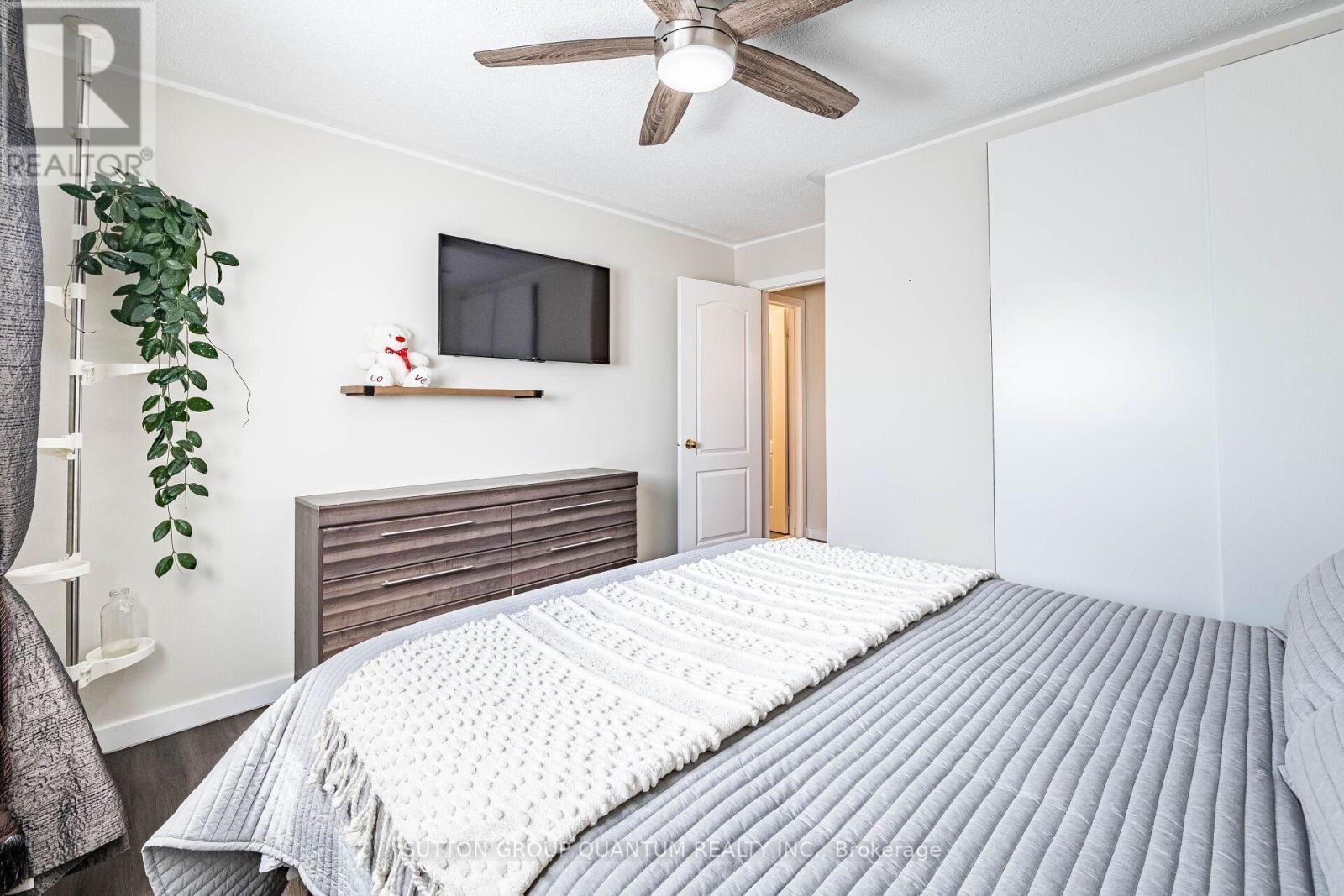49 EMSLIE STREET Image 22
