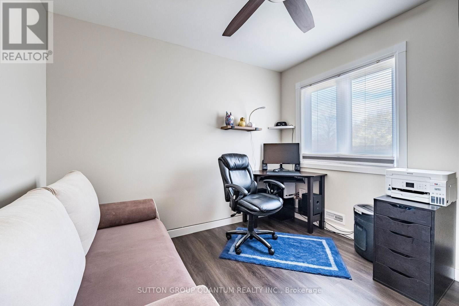 49 EMSLIE STREET Image 23