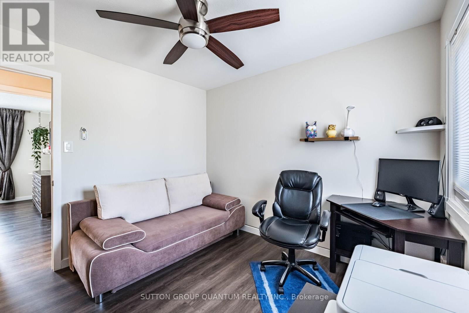 49 EMSLIE STREET Image 24