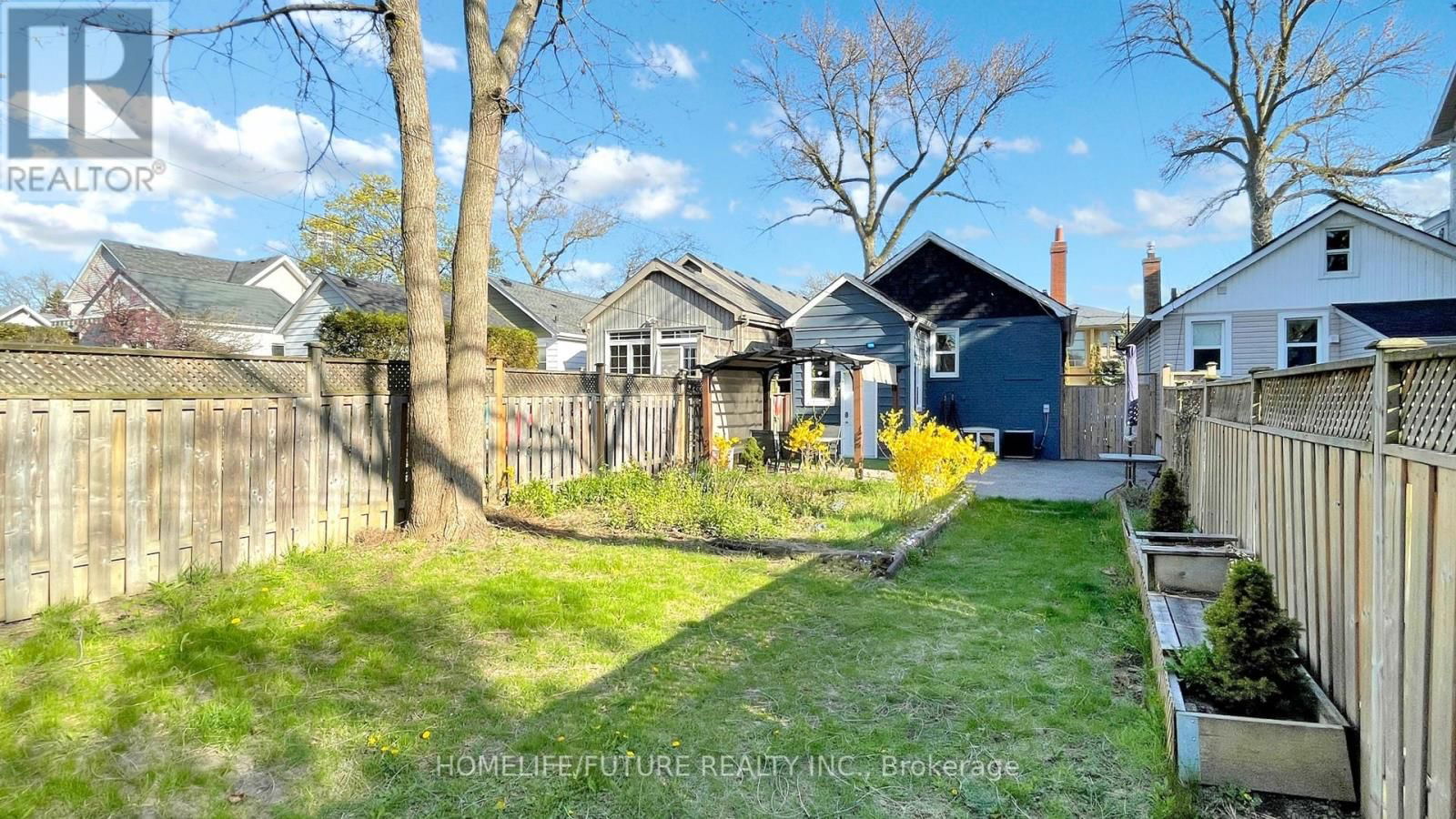 82 HEMAN STREET Image 28