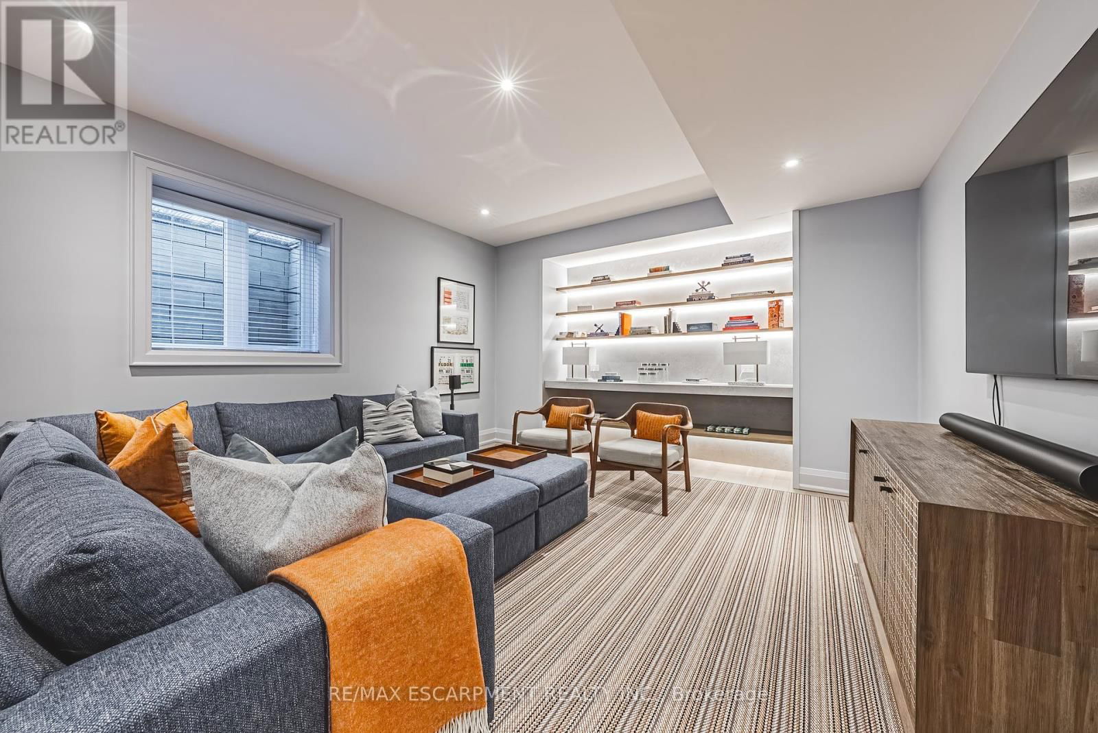 96 BRENTWOOD ROAD Image 34