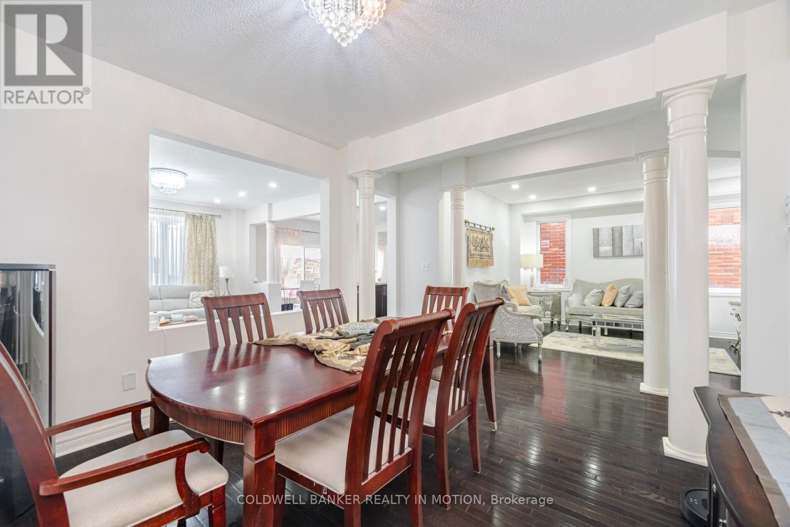 474 CEDRIC TERRACE Image 11