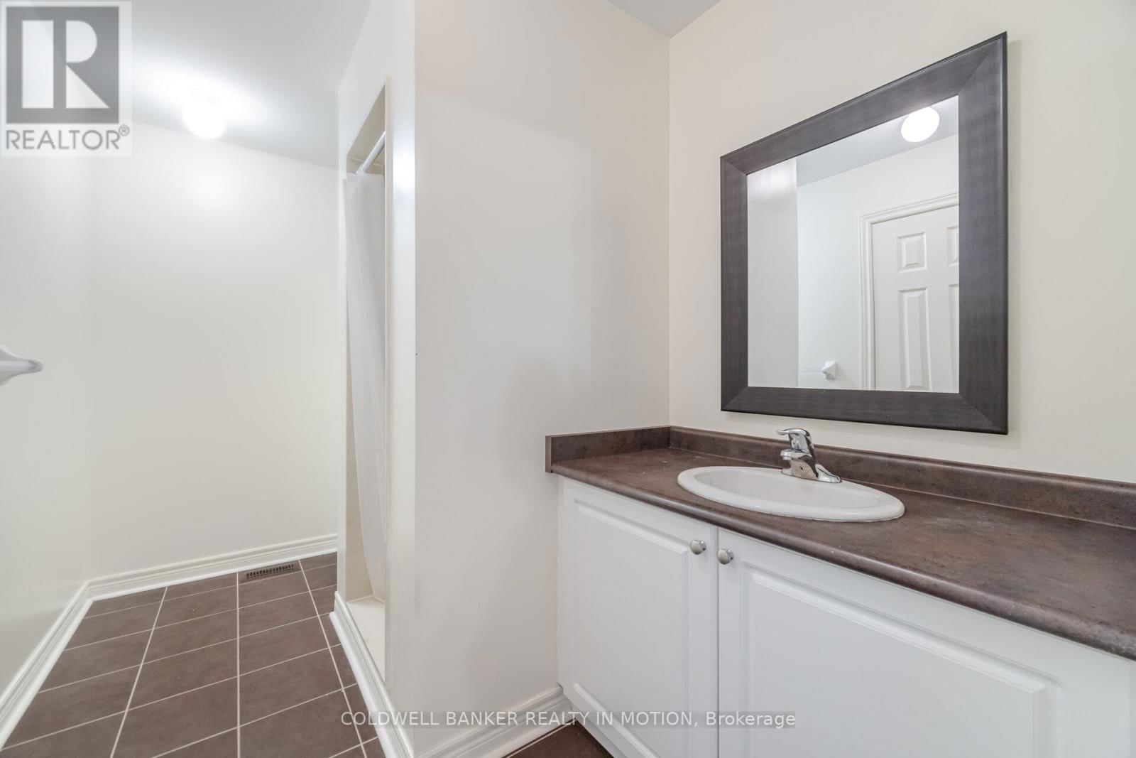 474 CEDRIC TERRACE Image 33