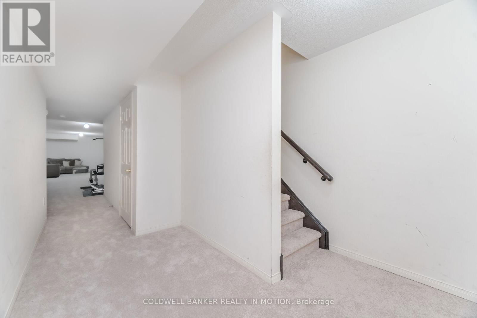 474 CEDRIC TERRACE Image 35