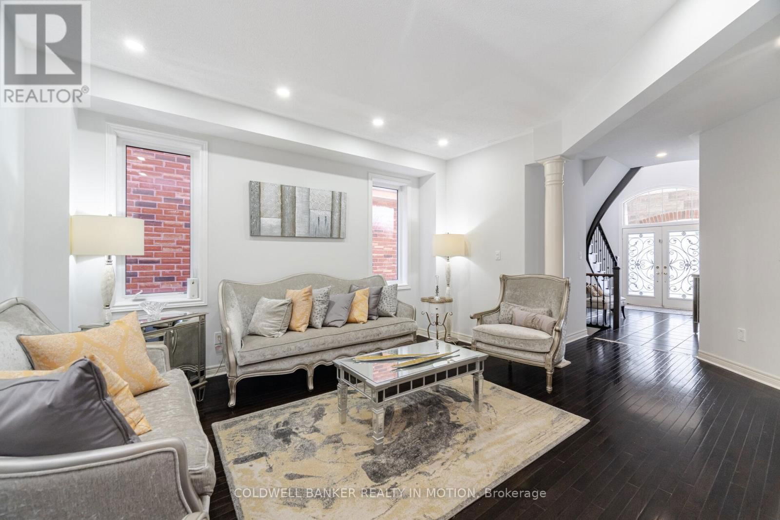 474 CEDRIC TERRACE Image 7