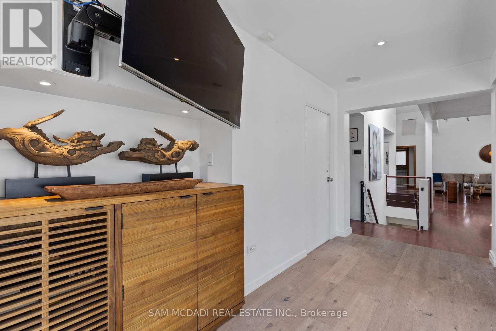 1333 WATESKA BOULEVARD Image 30