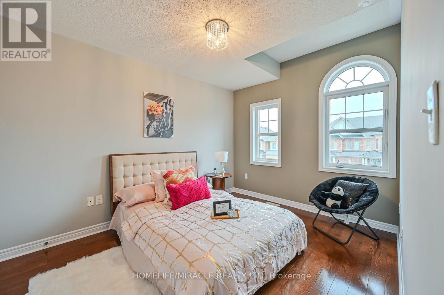 78 GOODSWAY TRAIL Image 34