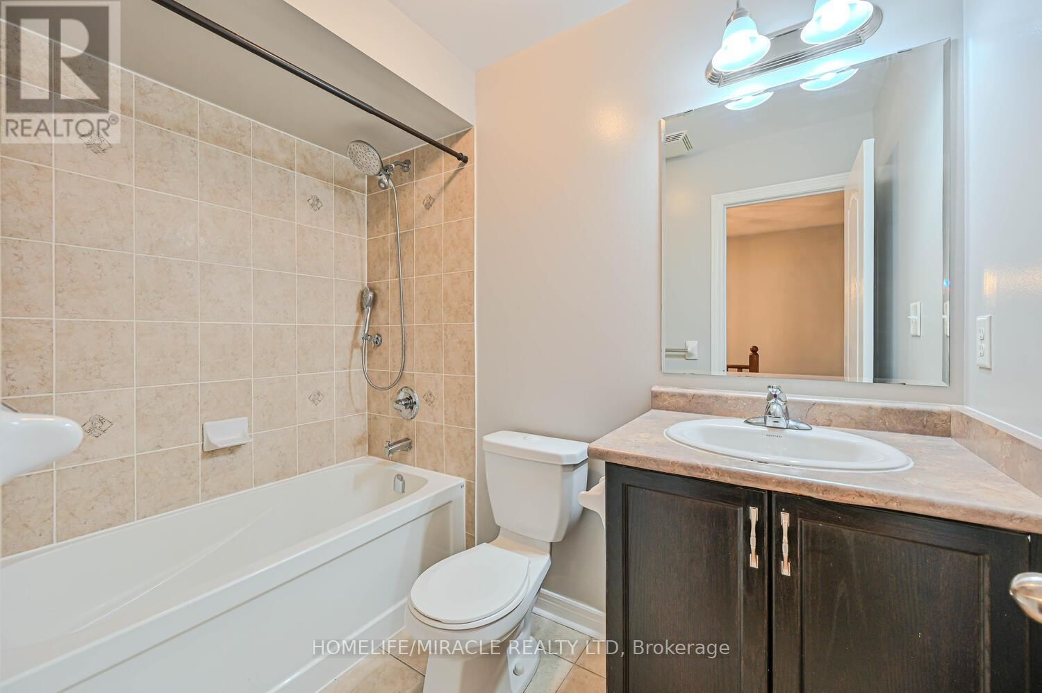 78 GOODSWAY TRAIL Image 40