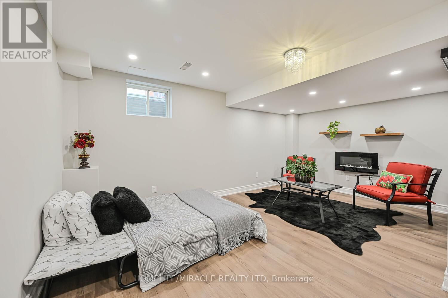 78 GOODSWAY TRAIL Image 42