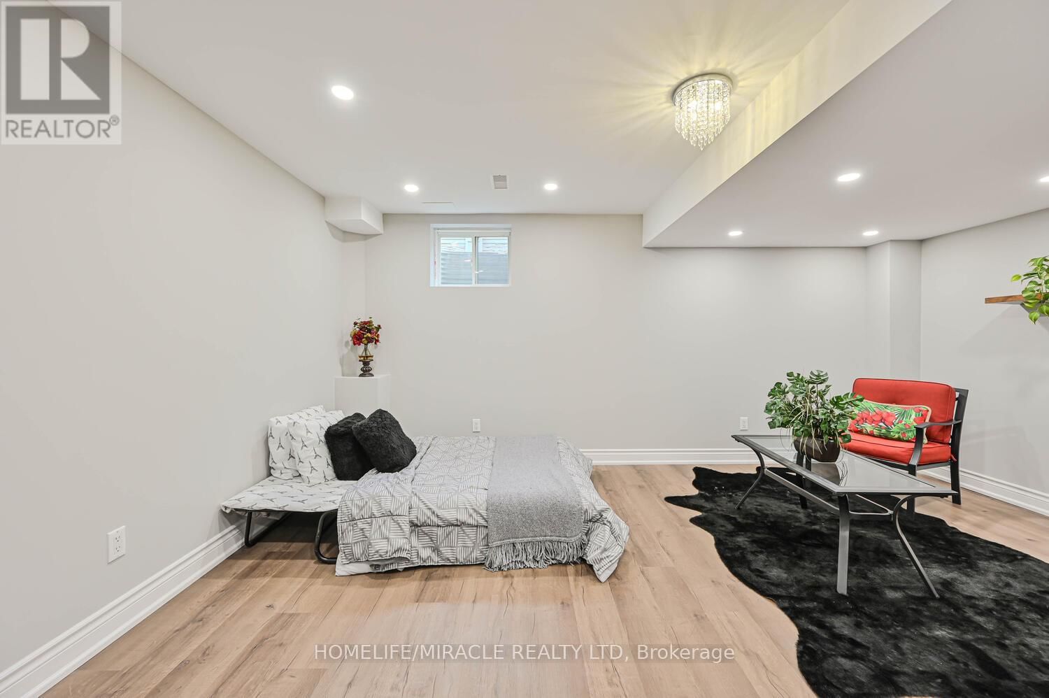 78 GOODSWAY TRAIL Image 43