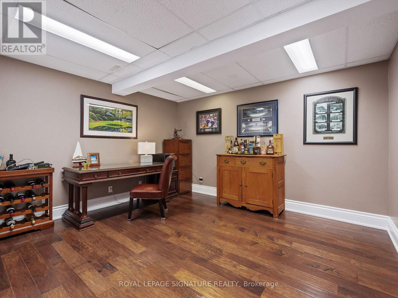 10 FOREST RIDGE CRESCENT Image 28