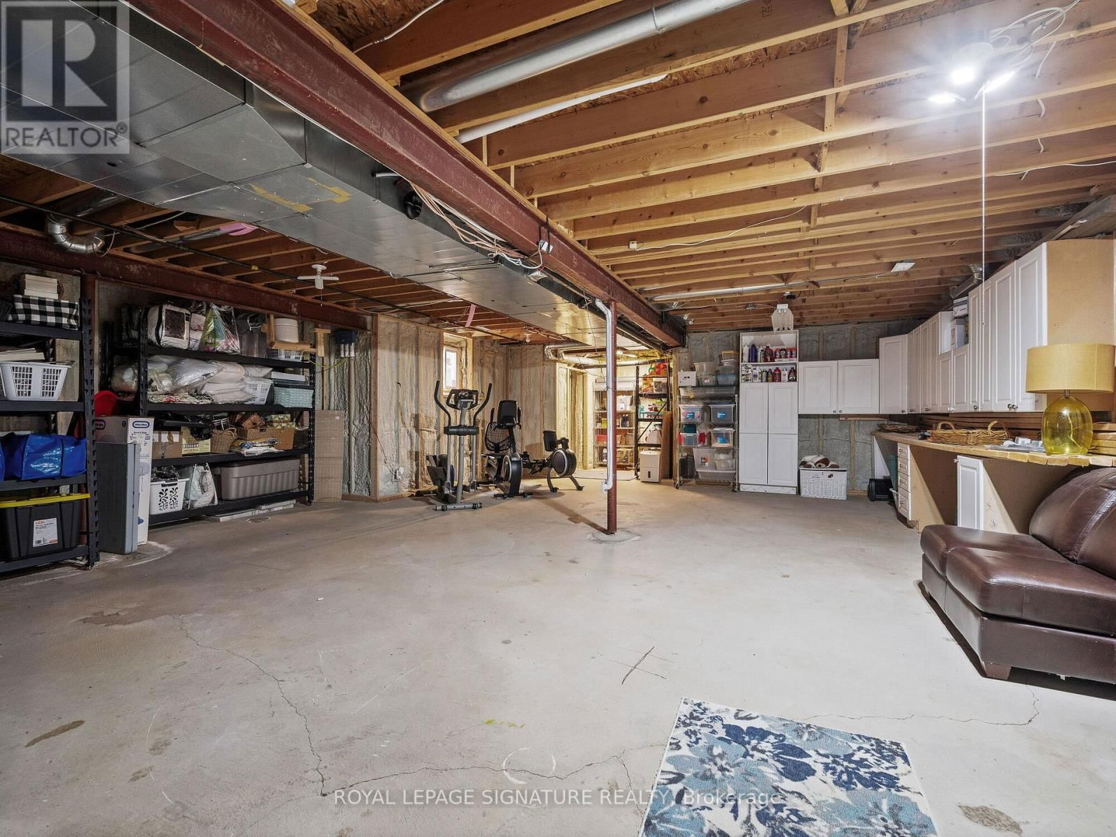 10 FOREST RIDGE CRESCENT Image 29