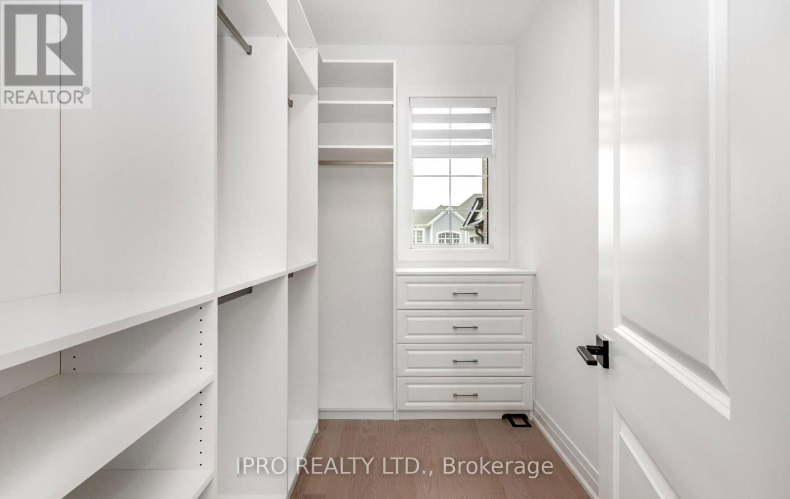 1364 AYMOND CRESCENT Image 25