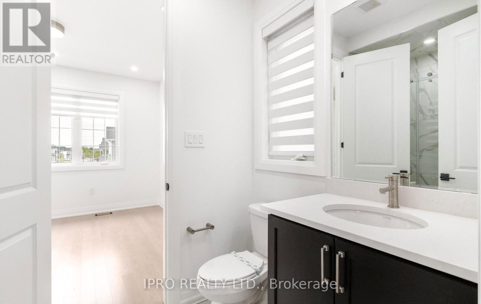 1364 AYMOND CRESCENT Image 31