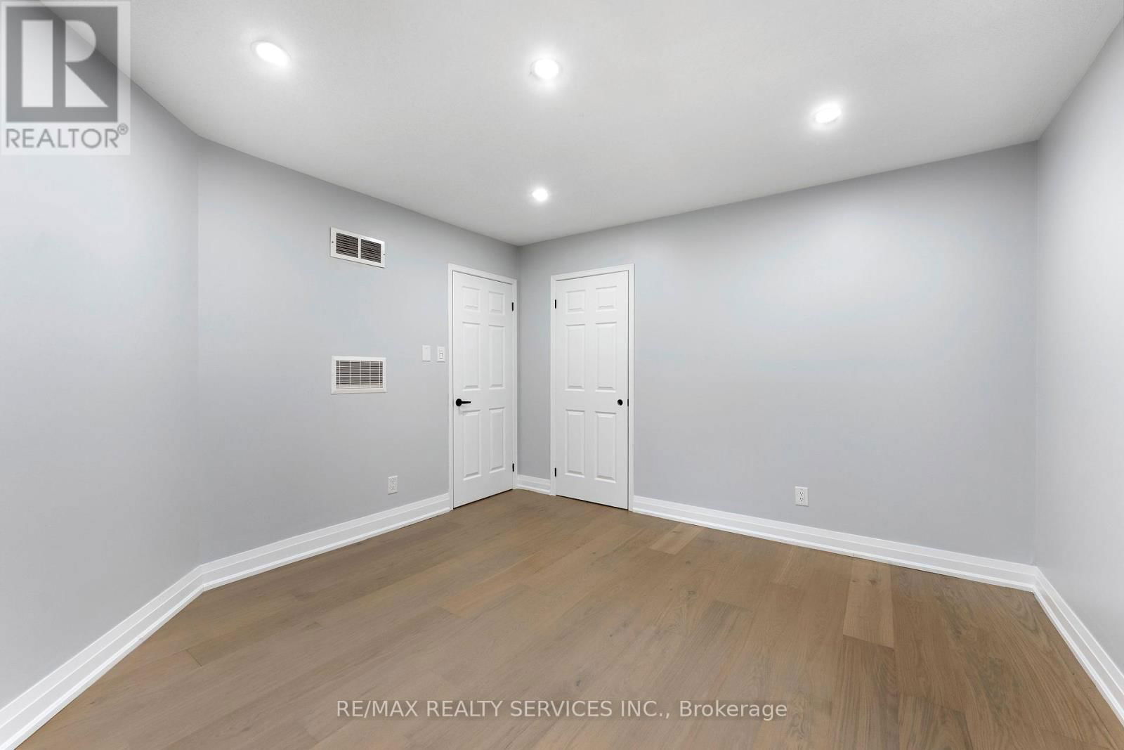 2511 PAULA COURT Image 29