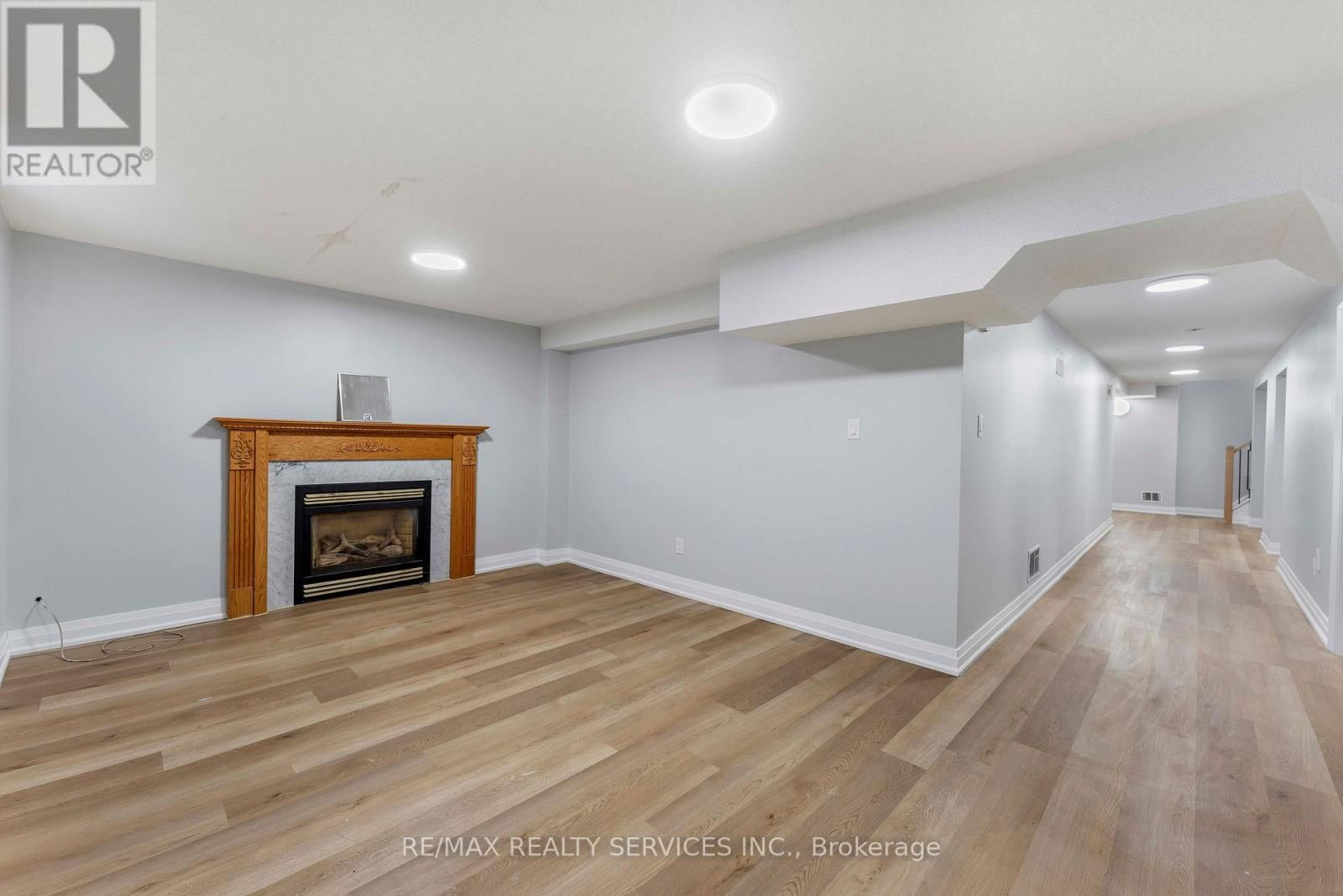 2511 PAULA COURT Image 39