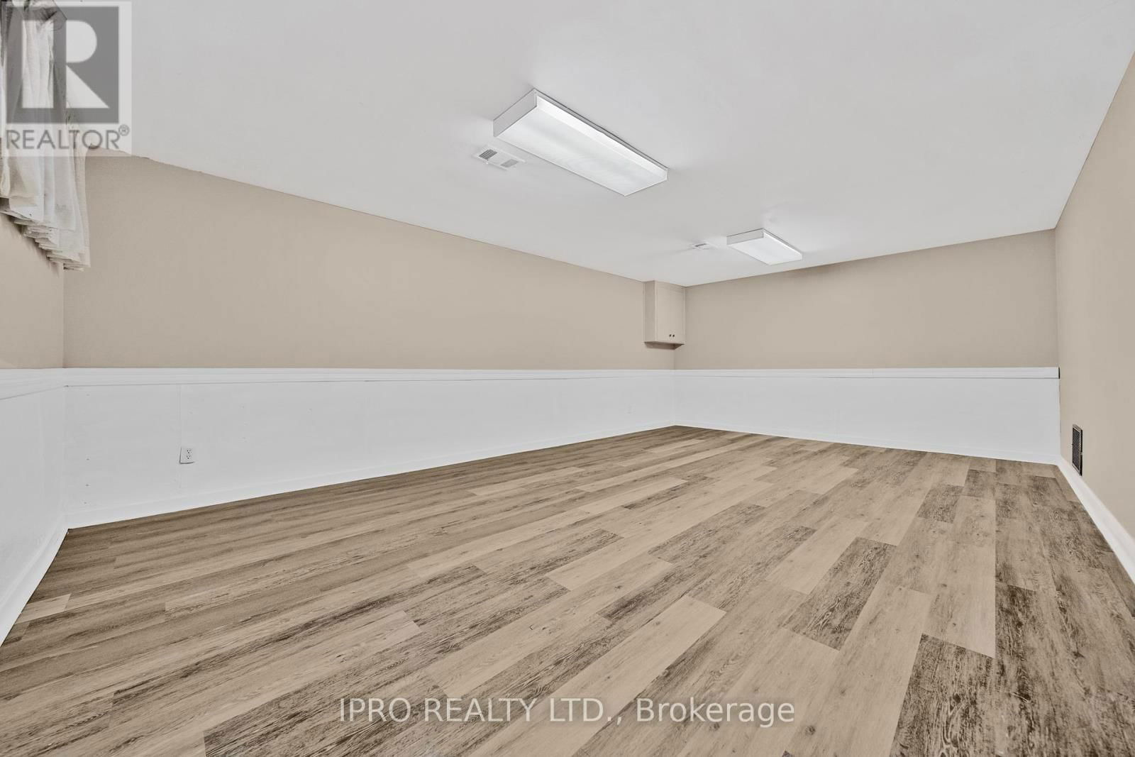 2 AYLESBURY ROAD Image 39