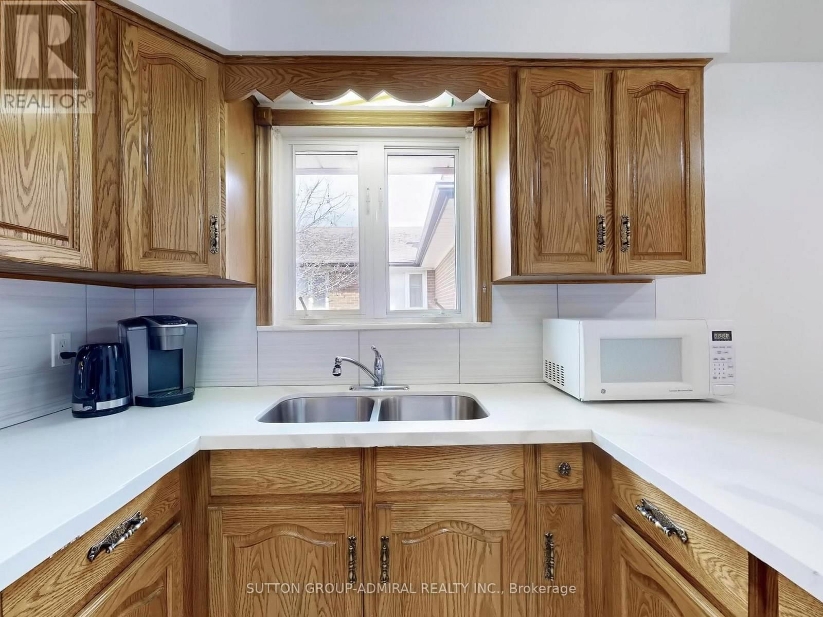 36 BLUEHAVEN CRESCENT Image 16