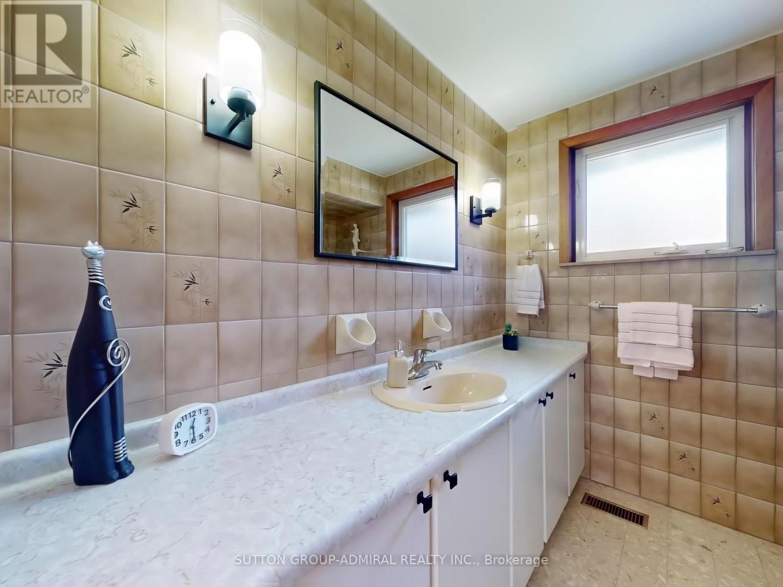 36 BLUEHAVEN CRESCENT Image 26