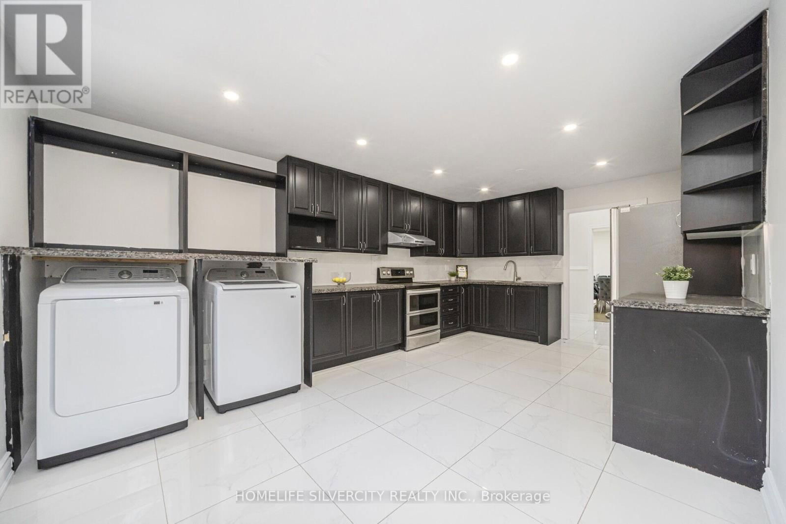 71 MASSEY STREET Image 15