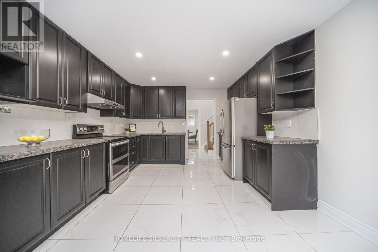 71 MASSEY STREET Image 16