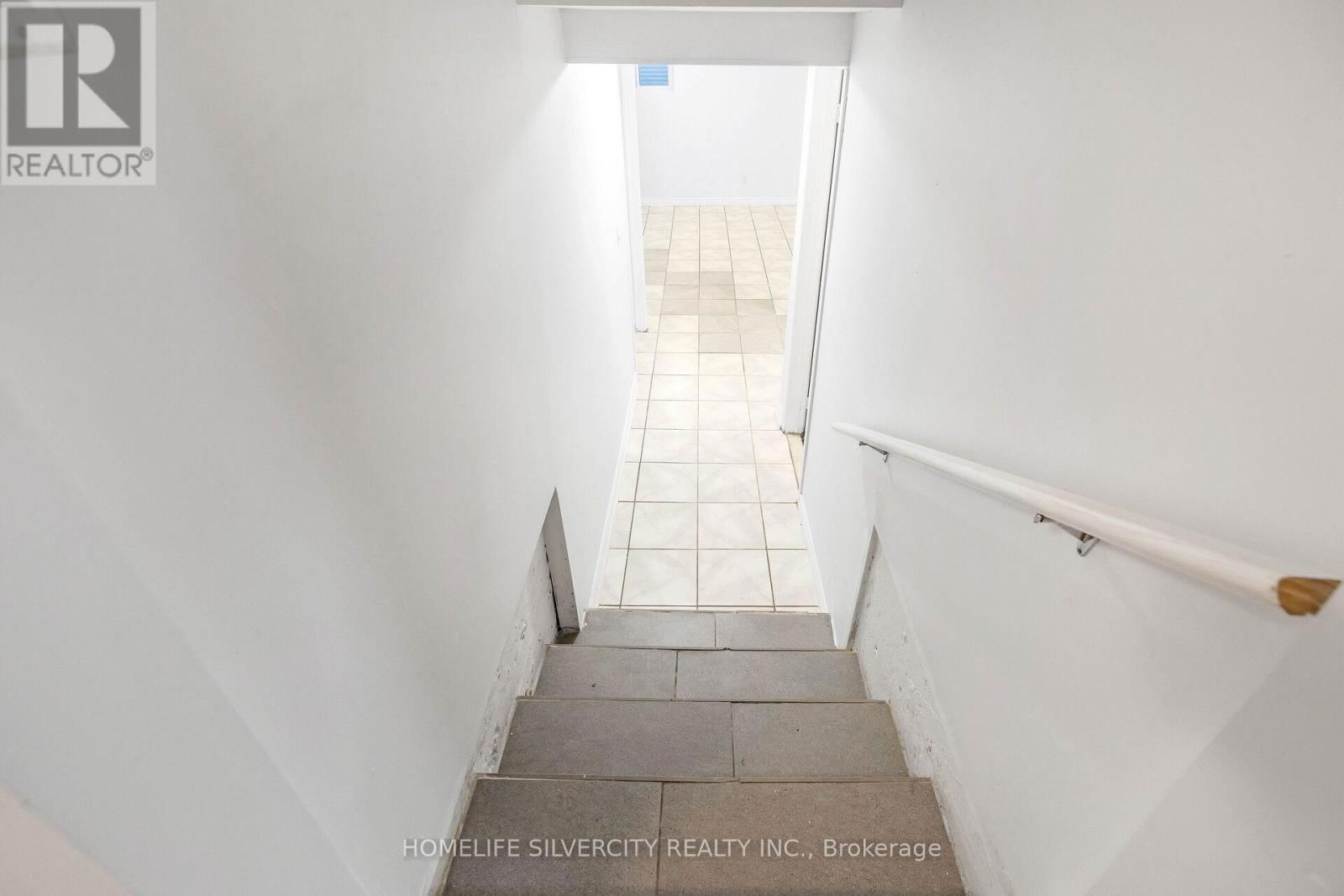 71 MASSEY STREET Image 35