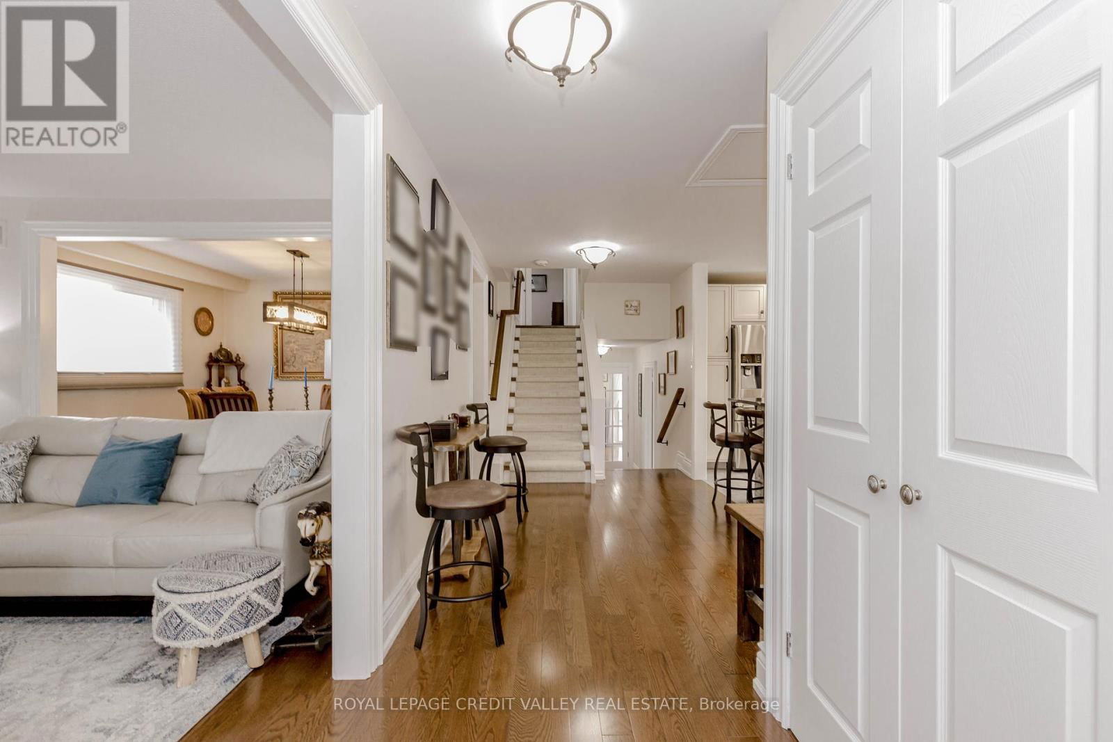 119 CONNAUGHT CRESCENT Image 16
