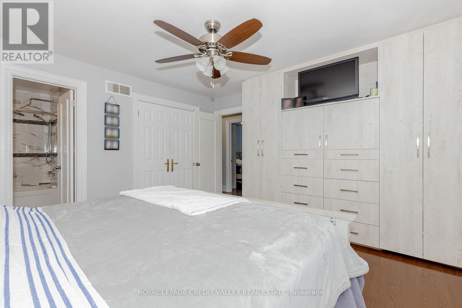 119 CONNAUGHT CRESCENT Image 22