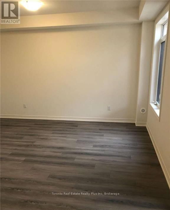 505 DUNDAS STREET EAST Image 18