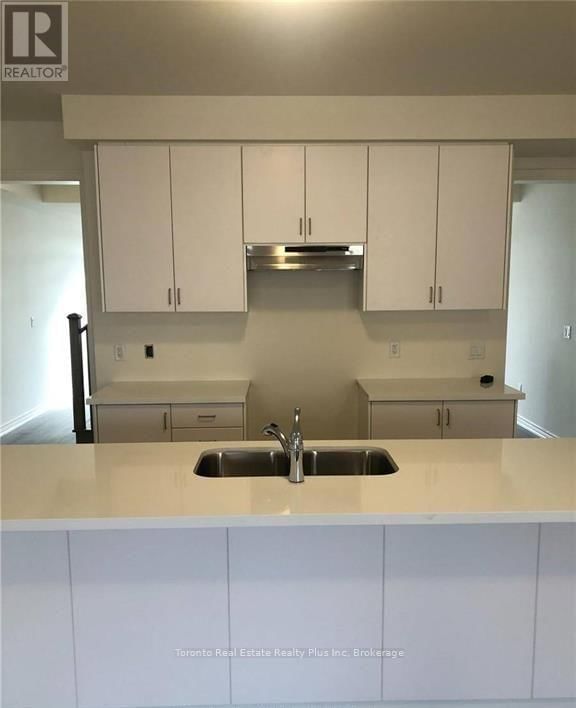 505 DUNDAS STREET EAST Image 3