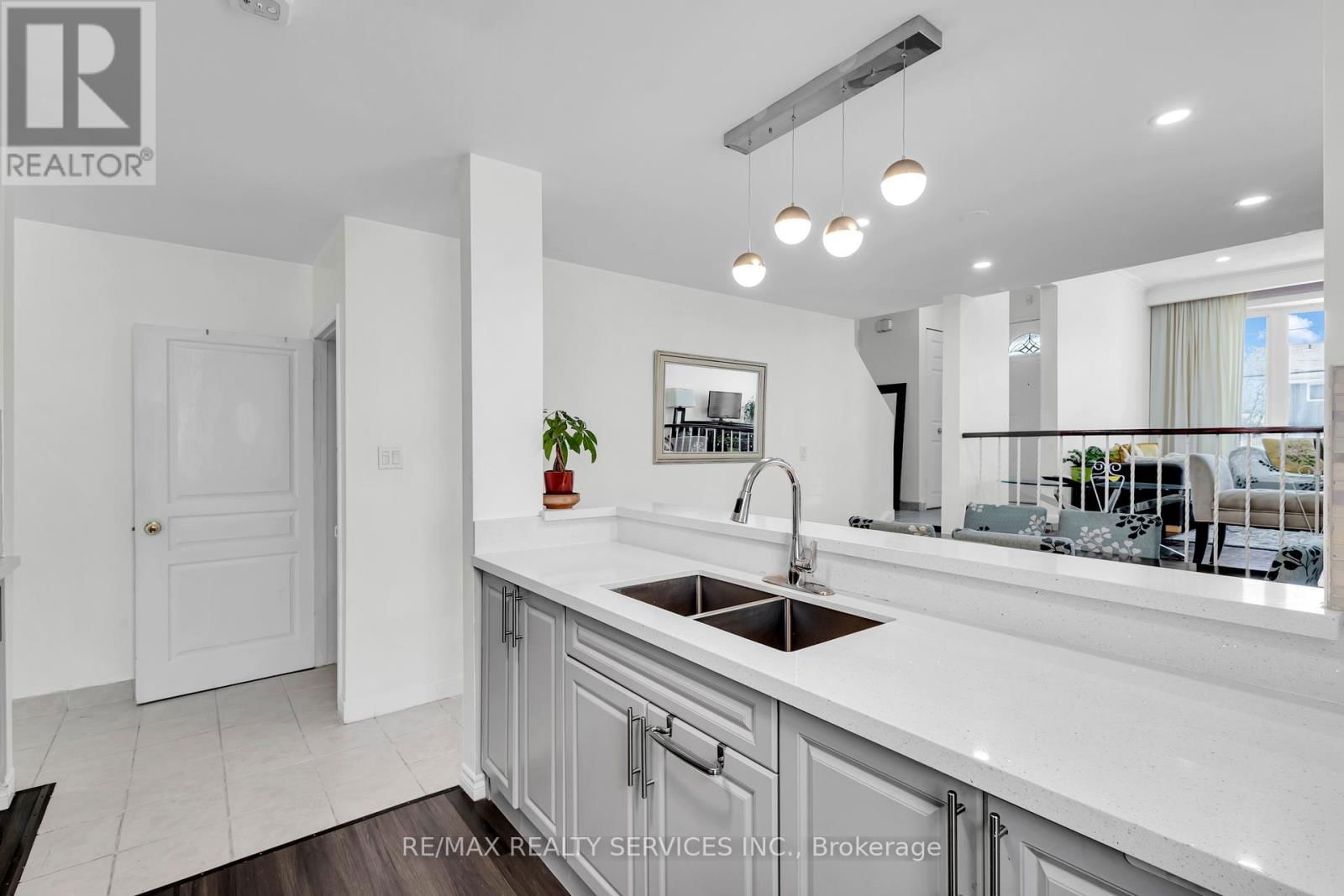67 NORTHOVER STREET Image 18