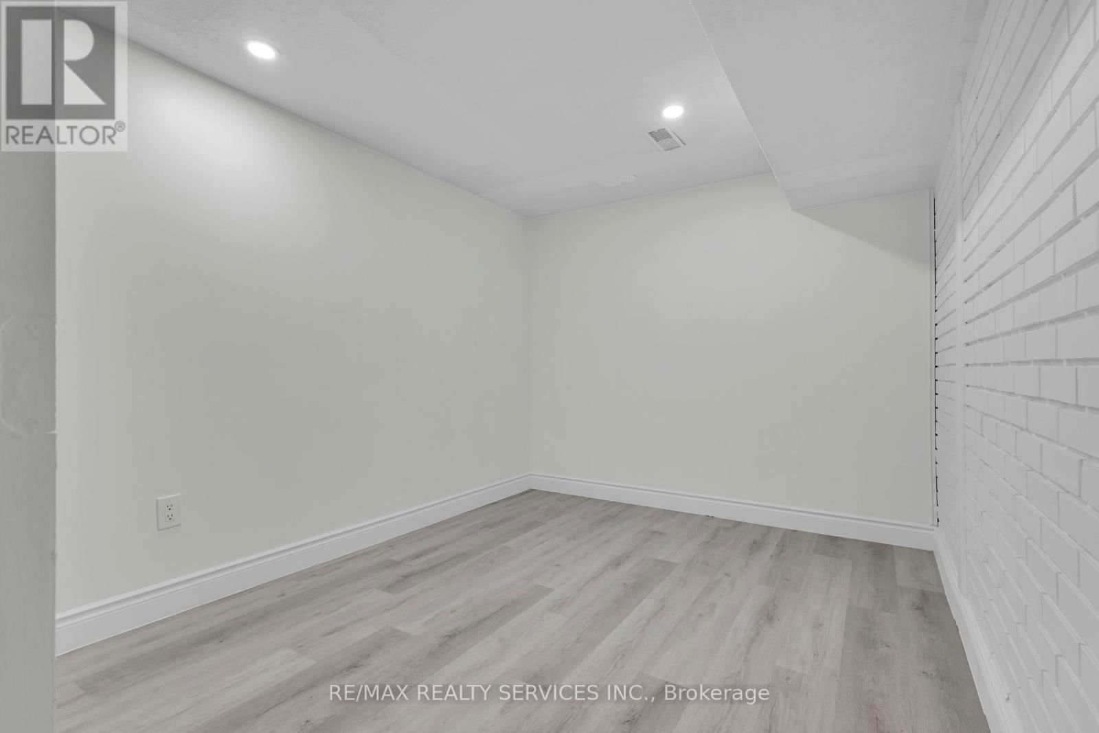 67 NORTHOVER STREET Image 28