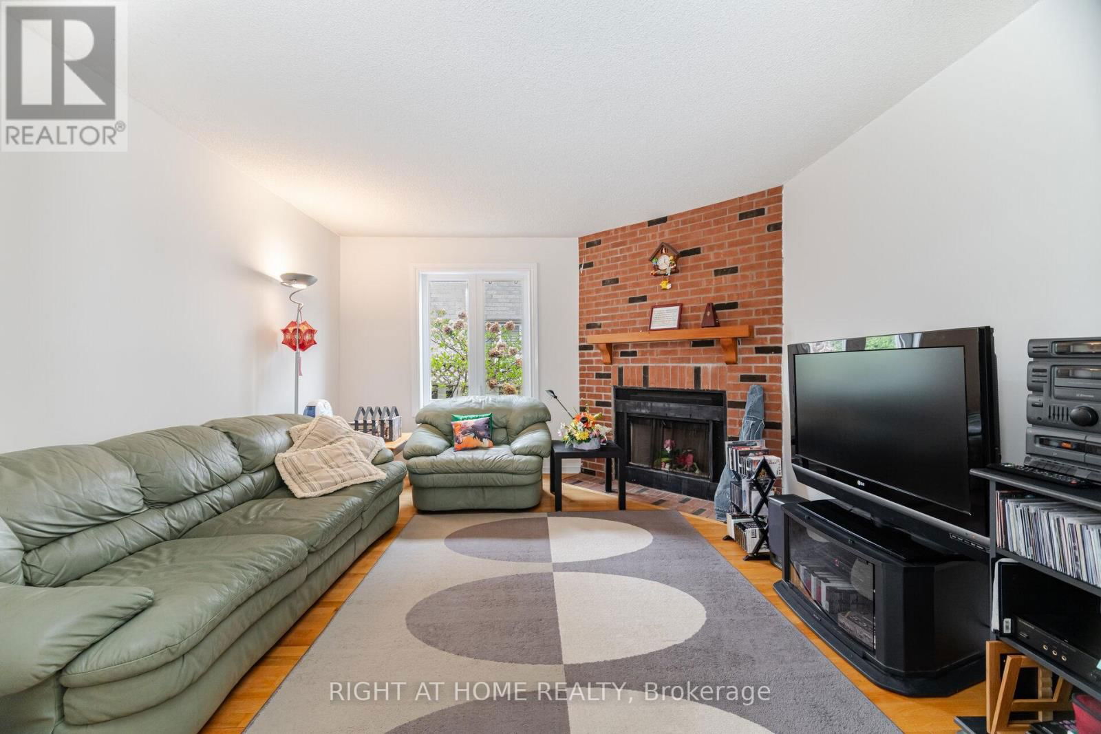 5253 PALOMAR CRESCENT Image 7