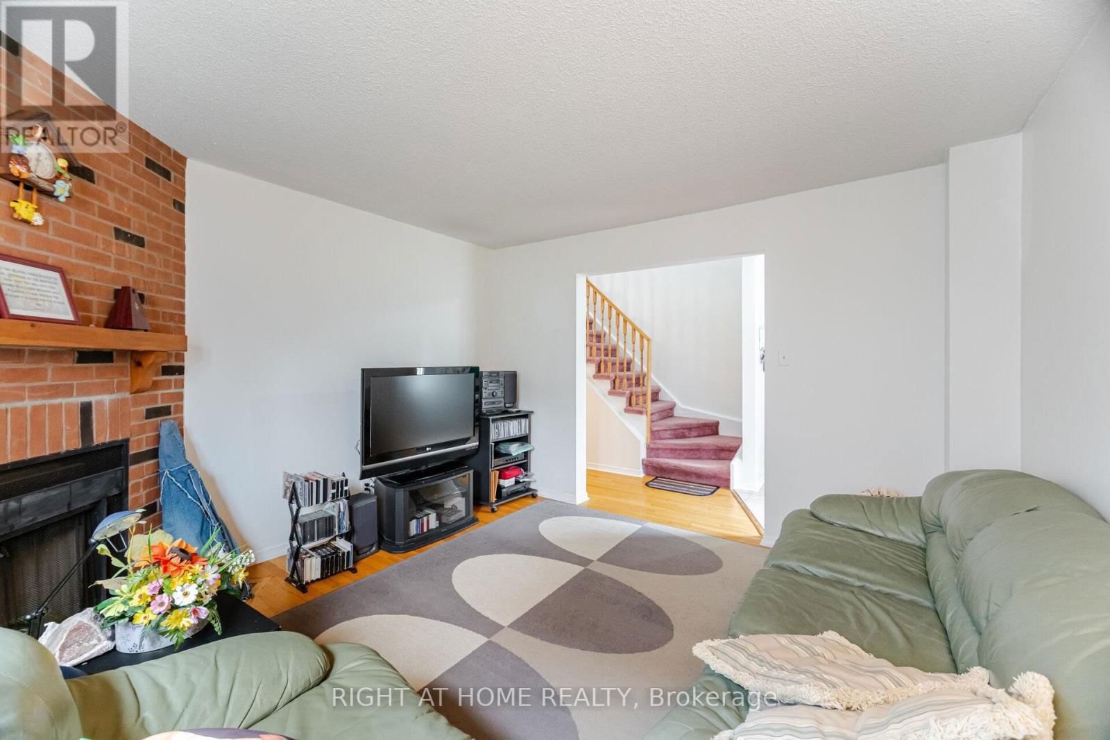 5253 PALOMAR CRESCENT Image 8