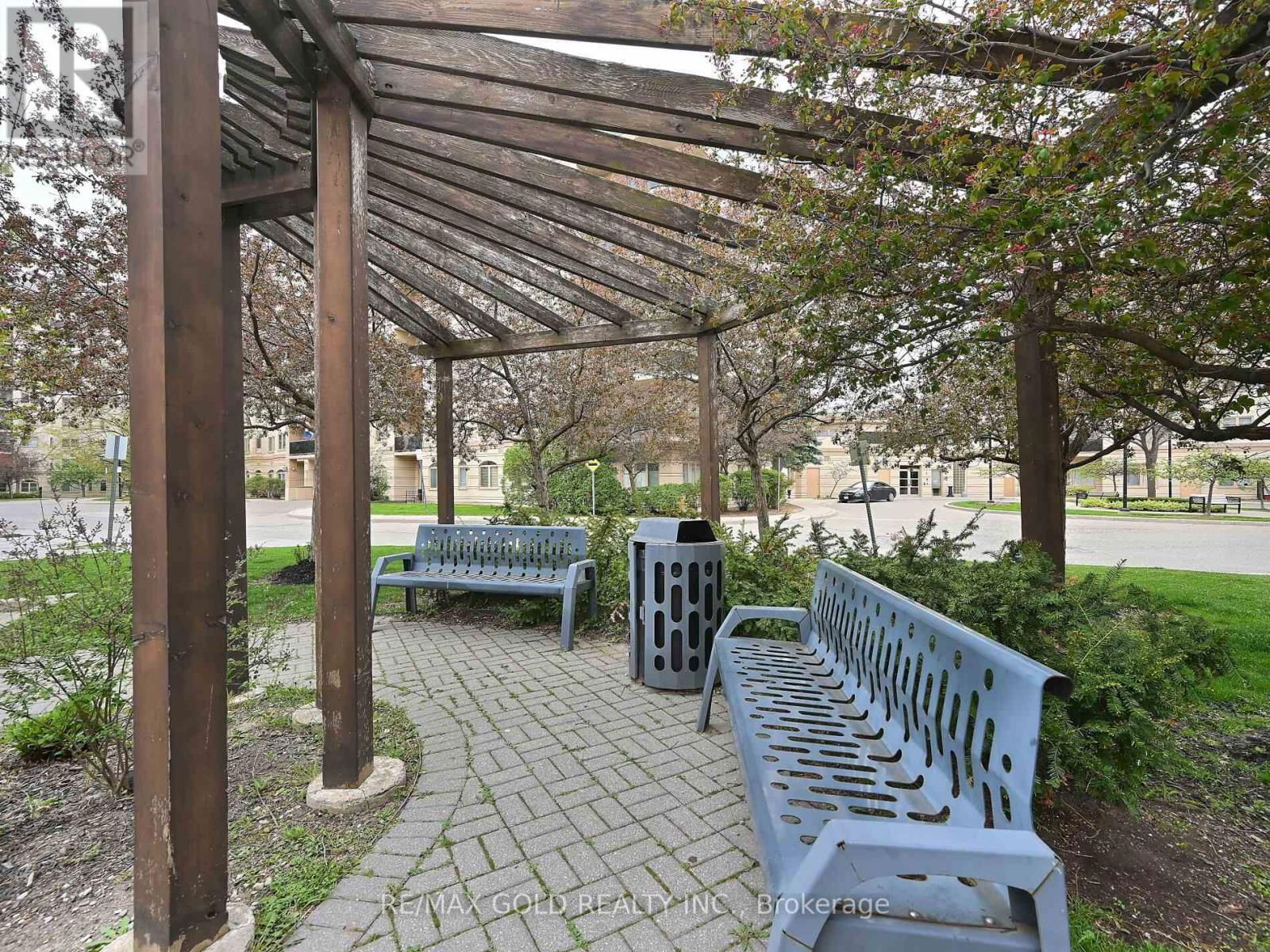 1420 - 8 DAYSPRING CIRCLE Image 22