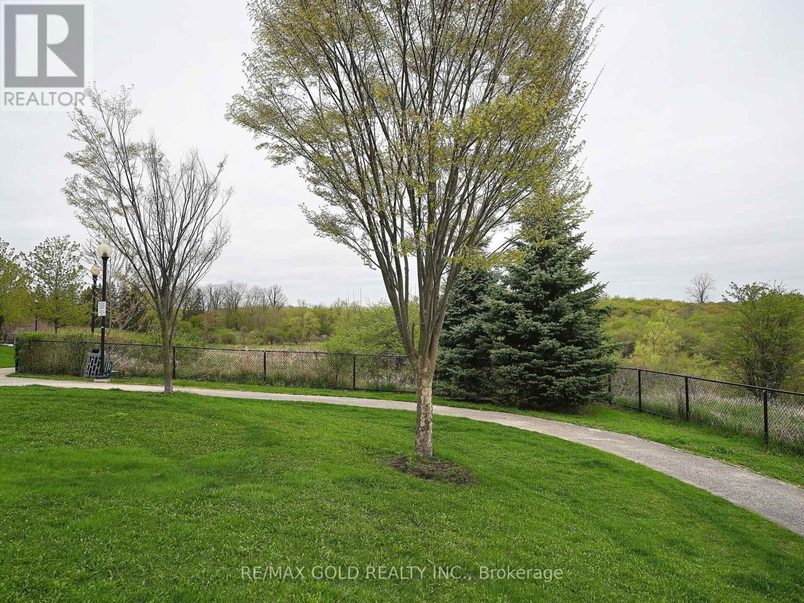 1420 - 8 DAYSPRING CIRCLE Image 26