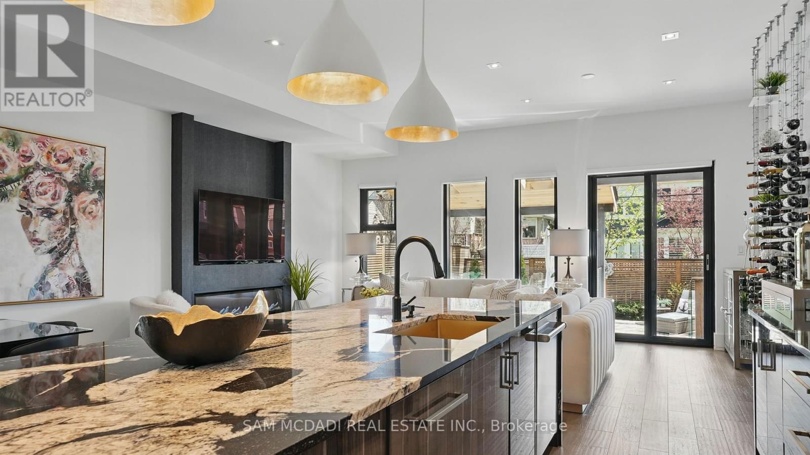 7B IROQUOIS AVENUE Image 16